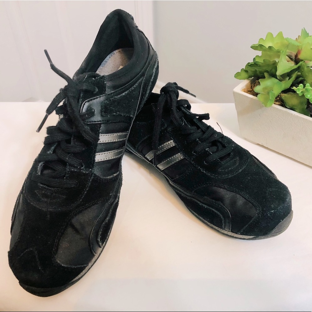 Predictions Black Sneaker